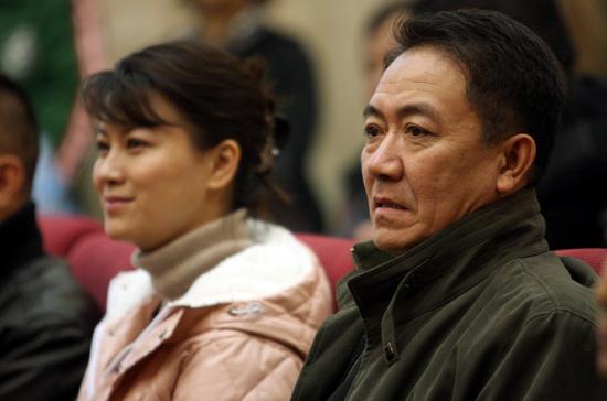 http://www.newswatch247.com/pics/default/download/ae293cd8cdf3baf0e88040f623c2402c.jpg
