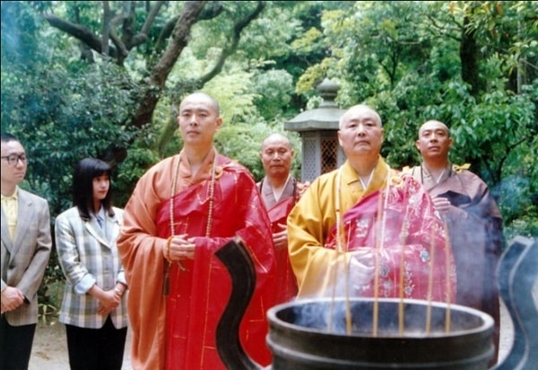 http://www.newswatch247.com/pics/default/download/b0f5de2eb50117eddb50b218a512e6e3.jpg