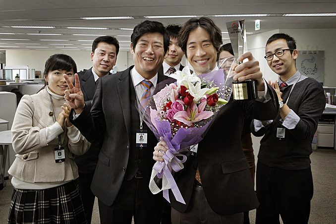 http://www.newswatch247.com/pics/default/download/b22fcc4a174fd73cdf776ff6d109bfe6.jpg