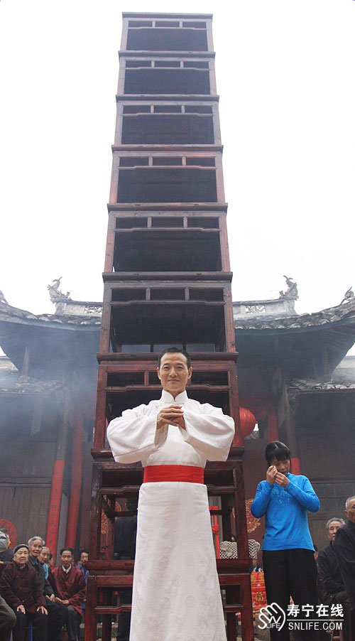 http://www.newswatch247.com/pics/default/download/b24ddcf43aef64d4010d161c9fca5410.jpg