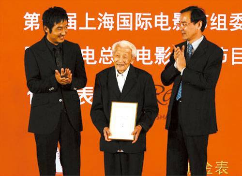 http://www.newswatch247.com/pics/default/download/b2c93f39a9ac77089315f738b2411279.jpg