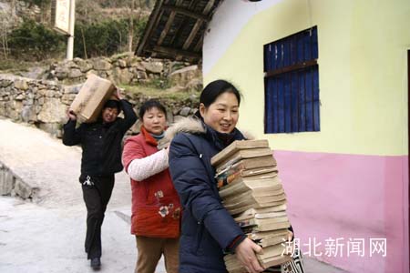 http://www.newswatch247.com/pics/default/download/b3fb53cba916c39eceeafea013ca06df.jpg