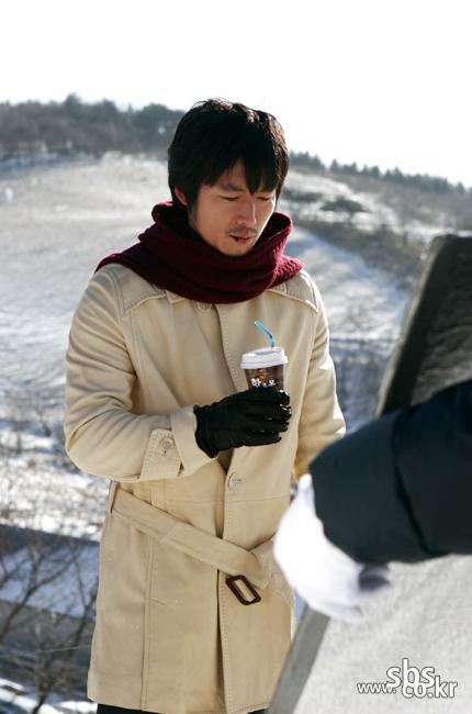 http://www.newswatch247.com/pics/default/download/b463016a32e10bf539900ea807f4cf7b.jpg