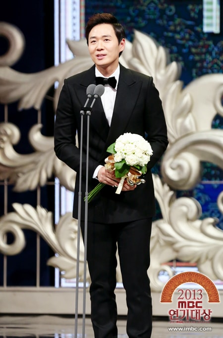 http://www.newswatch247.com/pics/default/download/b9a4b7d12223dd553990c5671e41f97e.jpg