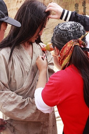 http://www.newswatch247.com/pics/default/download/bfcc005a5d7fbc56f9ec4112c719a4f3.jpg
