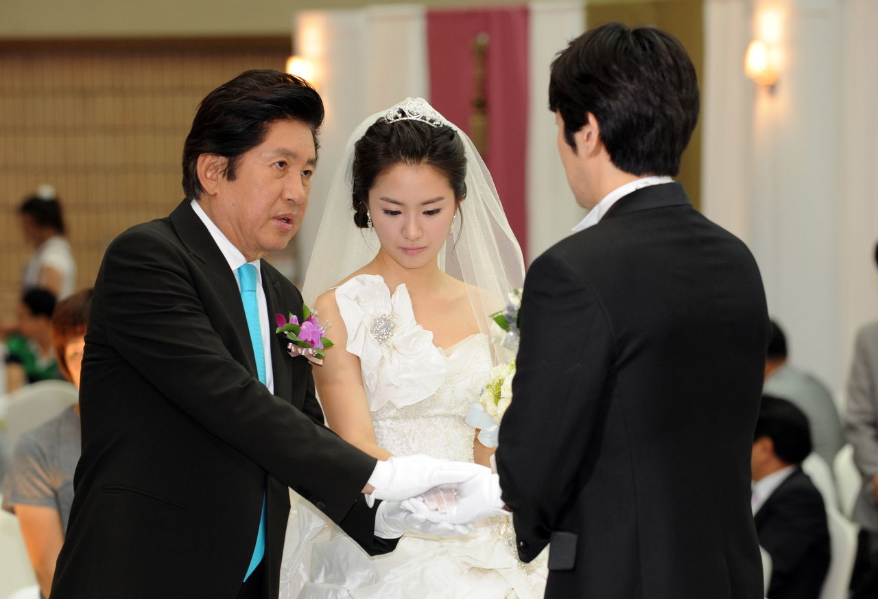 http://www.newswatch247.com/pics/default/download/c24a847a1dea819bce4593d085072bb5.jpg