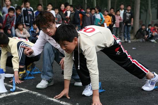 http://www.newswatch247.com/pics/default/download/c2af3214610f3b9fa2fa9eddf32a3ba0.jpg