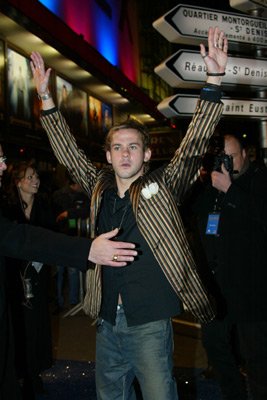 http://www.newswatch247.com/pics/default/download/c4cfabb4b8cc65cf48fe1022e1370f60.jpg