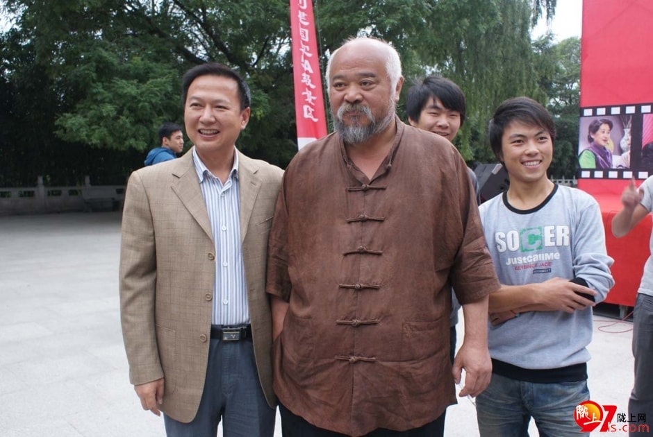 http://www.newswatch247.com/pics/default/download/c4e80deb29877f12bc1f6a044bd63cf7.jpg