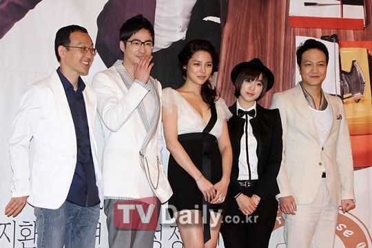 http://www.newswatch247.com/pics/default/download/c8ab55841a2512a82a2e17106ccd47e2.jpg