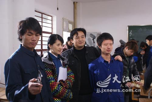 http://www.newswatch247.com/pics/default/download/c98ff40a1cf949f0a7b6f78b40a3674b.jpg