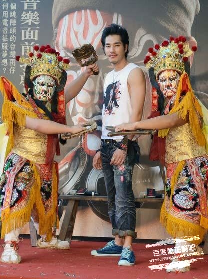 http://www.newswatch247.com/pics/default/download/c9a33d5767e46e10bae672db83057c18.jpg