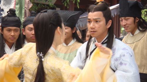 http://www.newswatch247.com/pics/default/download/ca3c1ebf8687fc00ae0ab3d84b293a97.jpg