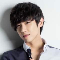 李準Joon Lee