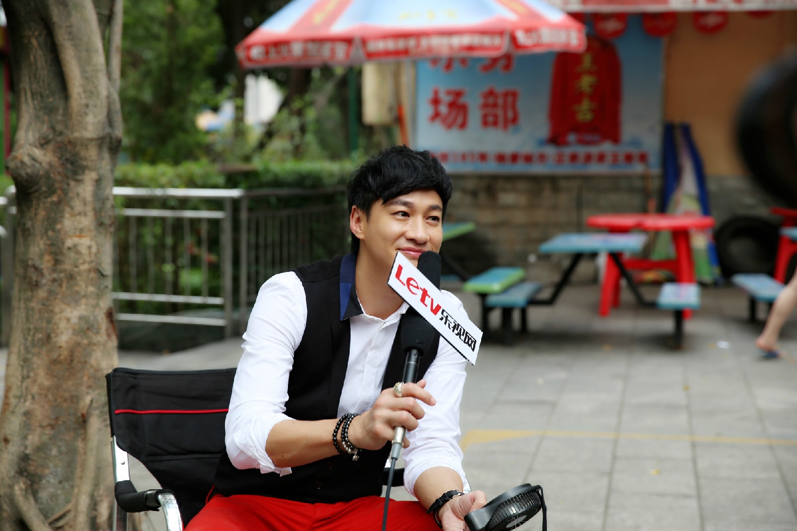 http://www.newswatch247.com/pics/default/download/cd29b3cd10b88a49cc7d94aee735aafb.jpg