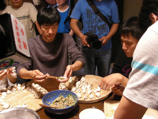 http://www.newswatch247.com/pics/default/download/cf51daeb8db8527d8a80f9efb9eb0311.jpg