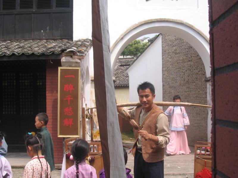 http://www.newswatch247.com/pics/default/download/d031fdcd0cdaa28f348a029436beaed8.jpg