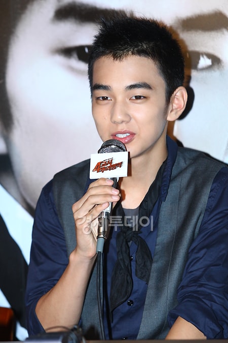 http://www.newswatch247.com/pics/default/download/d2dbbef4d21ef8d3800f8c07b8058922.jpg
