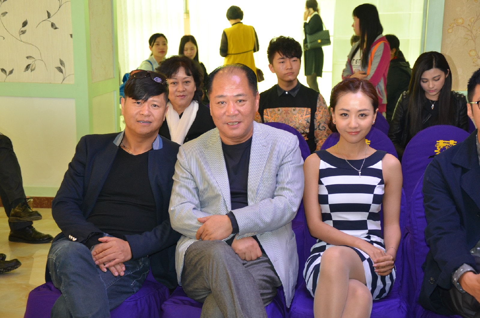 http://www.newswatch247.com/pics/default/download/d32d08ce0d8bfaa8ab61aa7e63dd17dd.jpg