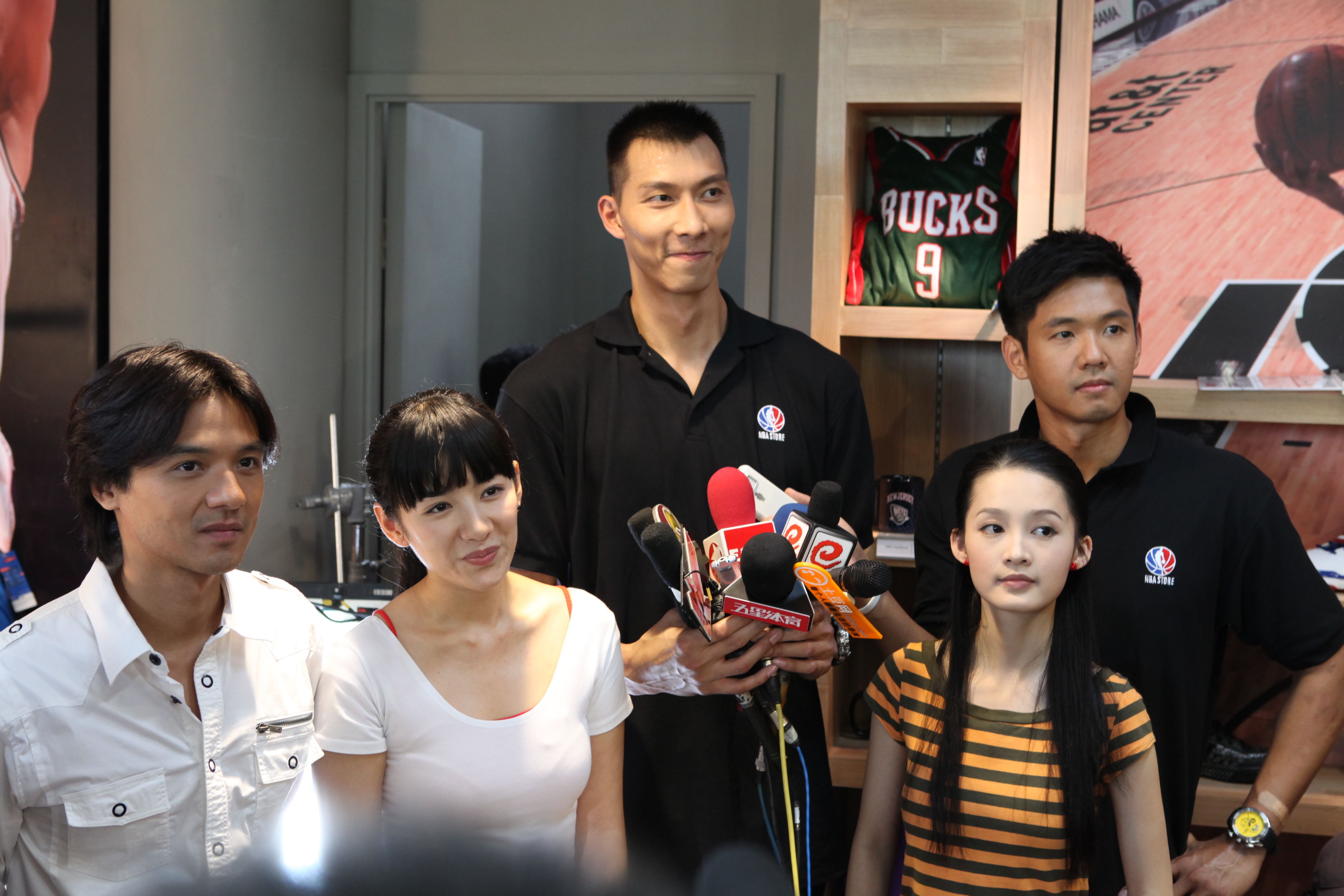 http://www.newswatch247.com/pics/default/download/d35df479b5197f77dfc1c30bb6b53ea5.jpg