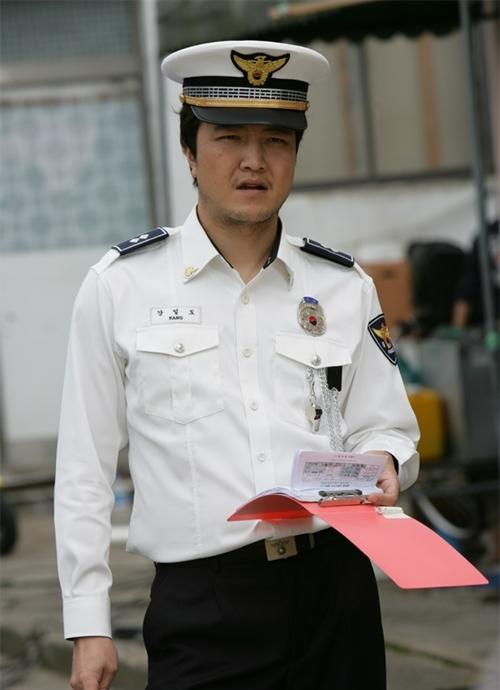 http://www.newswatch247.com/pics/default/download/d5ef1ac4c077724e7df465e9fb142518.jpg