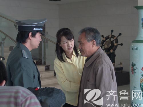 http://www.newswatch247.com/pics/default/download/d69ea50c0559f47353abed52d1fe3454.jpg