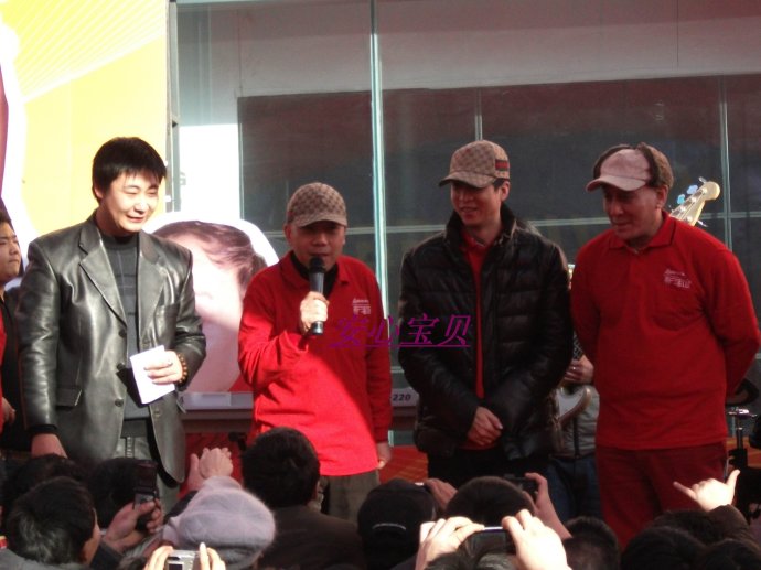 http://www.newswatch247.com/pics/default/download/d70f809d773d1ab5098b278fe28aea65.jpg