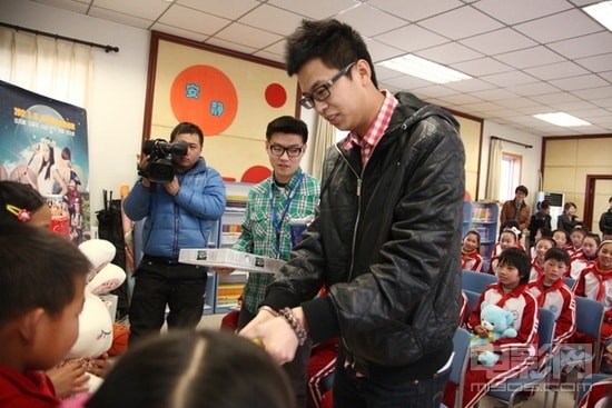 http://www.newswatch247.com/pics/default/download/d7c6af56a830fd793bef42f303fa5b01.jpg
