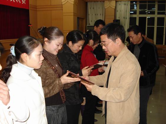 http://www.newswatch247.com/pics/default/download/d873cb3a057dd89e1f0d16e6023d9bfc.jpg