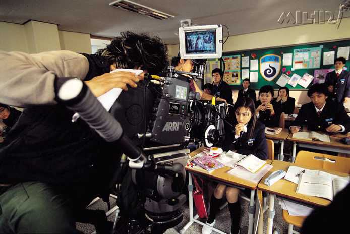 http://www.newswatch247.com/pics/default/download/da6f8dd51cbf95c3cf5ef234348f1ed8.jpg