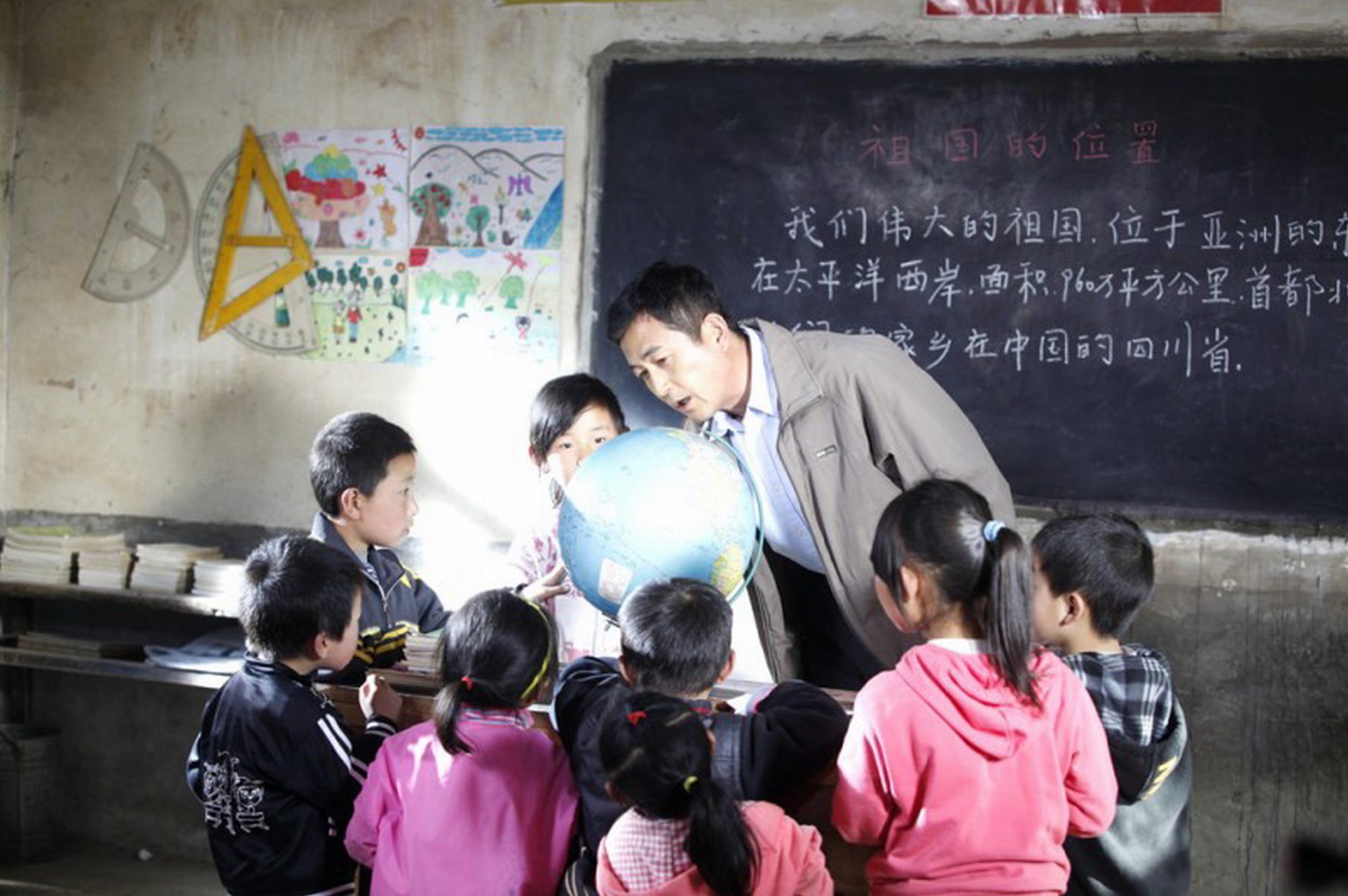 http://www.newswatch247.com/pics/default/download/dbd3a129fbff52f6bebec7c6f43f7d5a.jpg