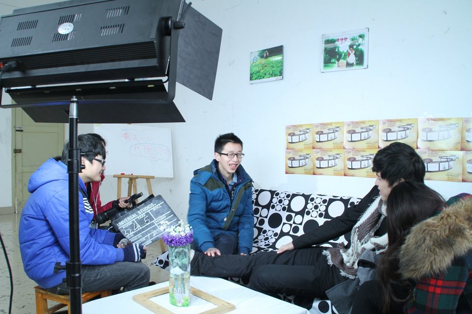 http://www.newswatch247.com/pics/default/download/dcd1f1dba8292df38e3df34f37cdc321.jpg