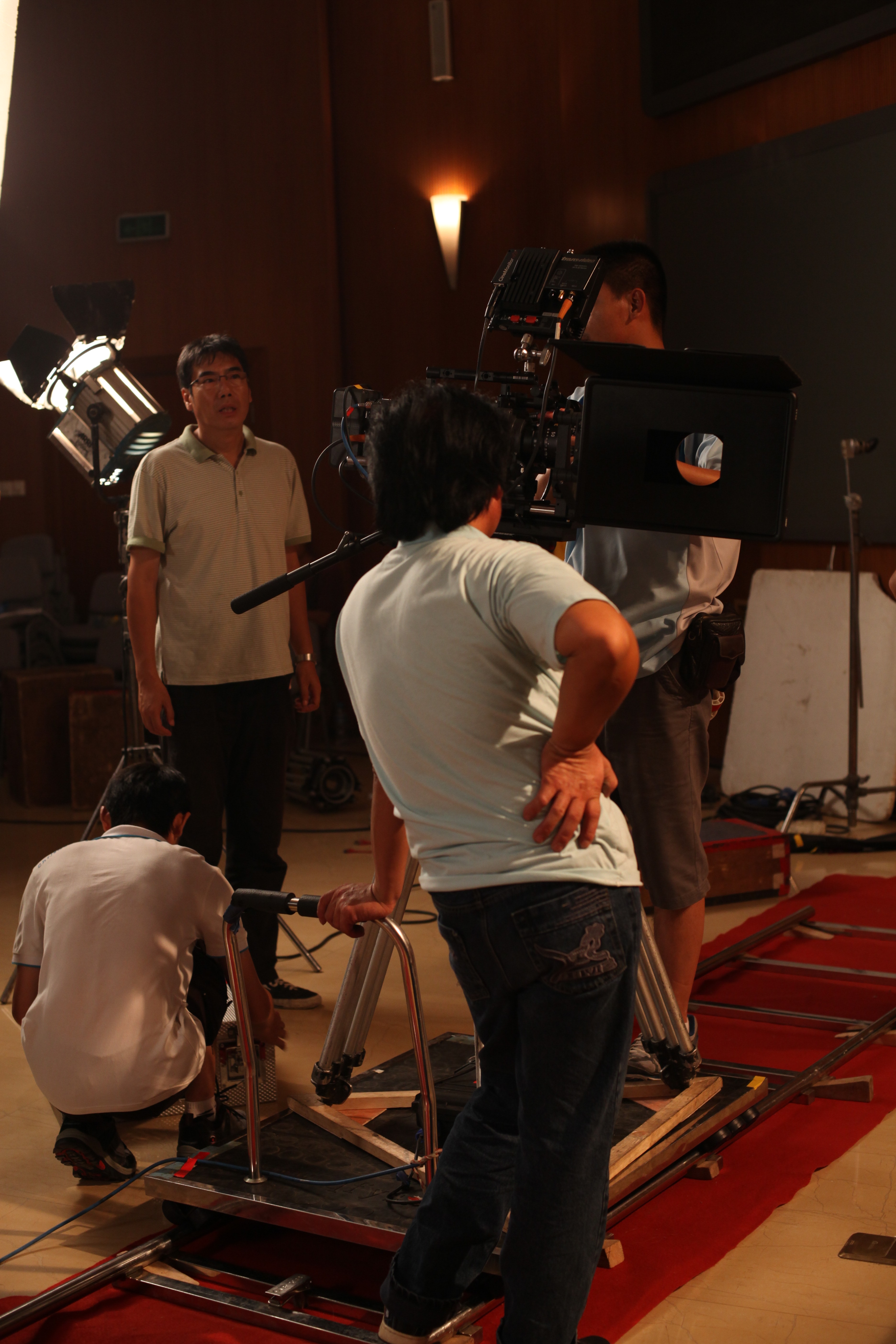 http://www.newswatch247.com/pics/default/download/df2dd9a82d451000d5b55c94ae72da97.jpg