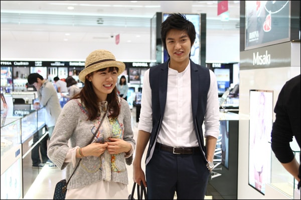 http://www.newswatch247.com/pics/default/download/e042ab794716329e8104881a9f3e3f97.jpg