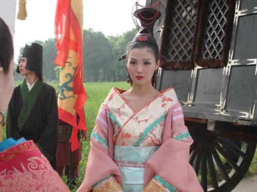 http://www.newswatch247.com/pics/default/download/e27fb9b1ed3cbf1ef8b16c4a75fae7f9.jpg
