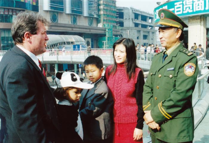 http://www.newswatch247.com/pics/default/download/e4b20fcd7f582cd2e9576ebaac6d4027.jpg