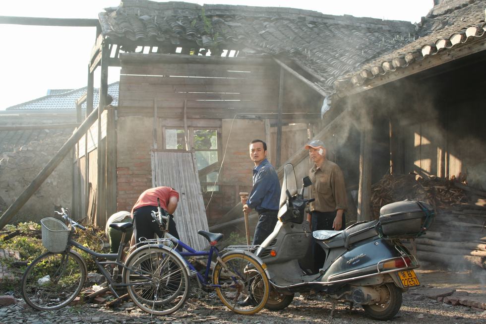 http://www.newswatch247.com/pics/default/download/e5baff60d5c3f2a42f84778577f3789e.jpg