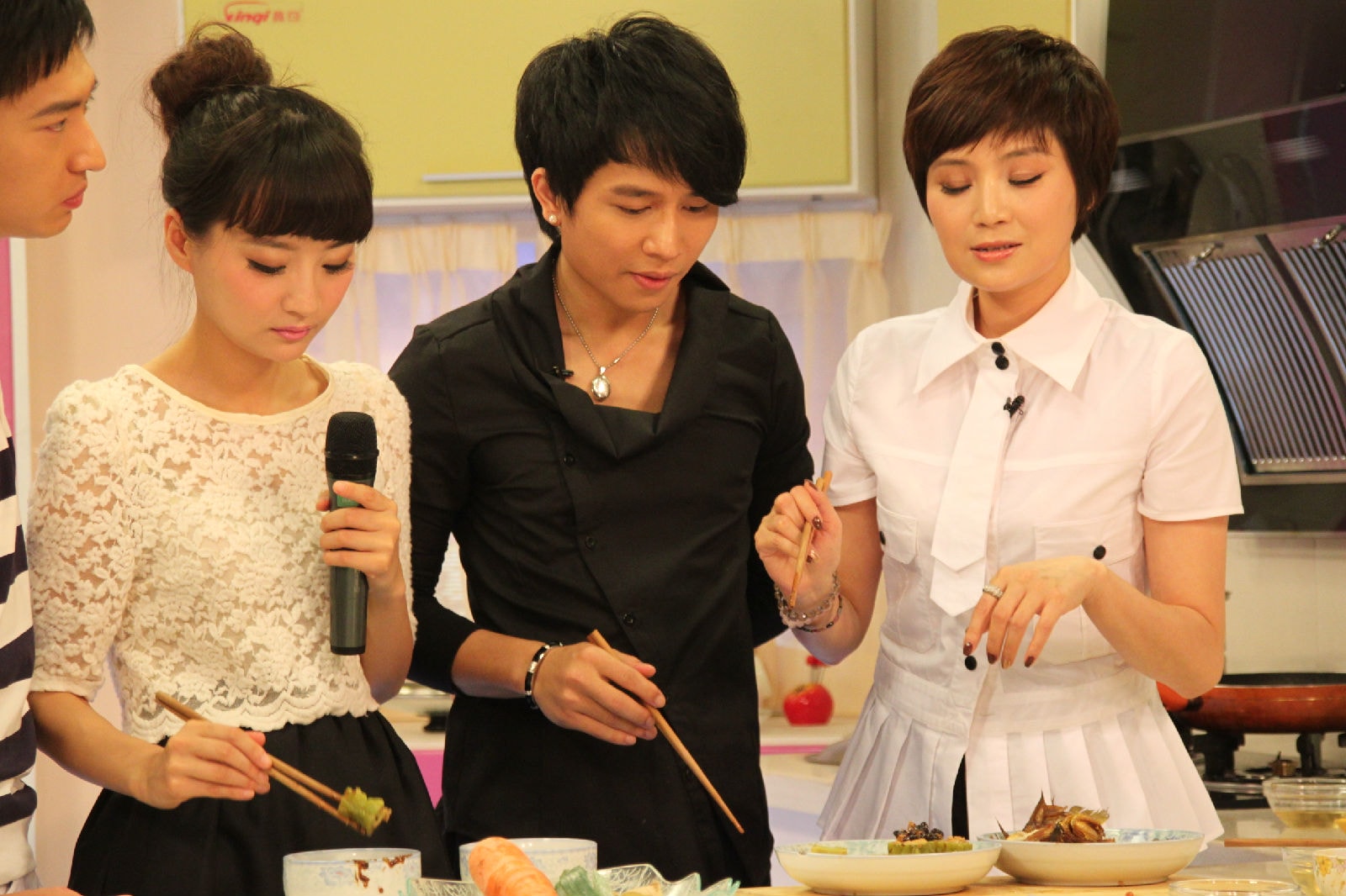 http://www.newswatch247.com/pics/default/download/e640398317d7e7dcf6c01f64fd419d05.jpg