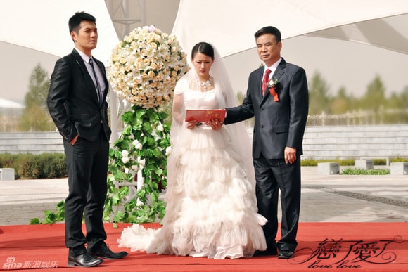 http://www.newswatch247.com/pics/default/download/e89db34100dcffd98d60ba195ead8f67.jpg