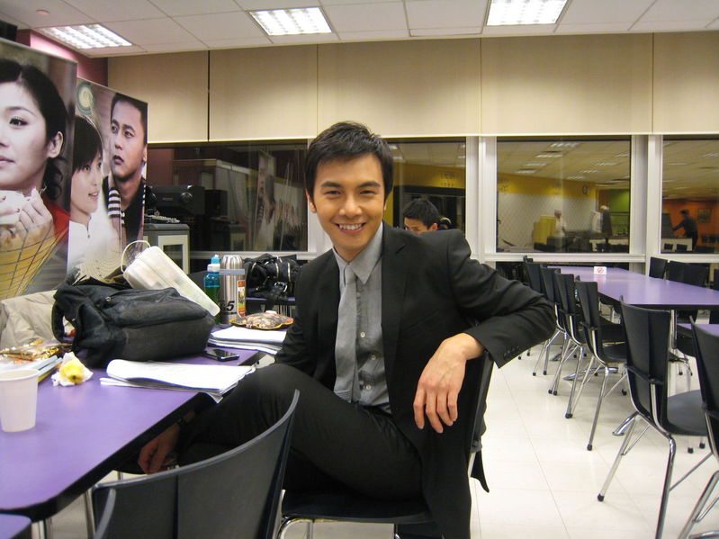 http://www.newswatch247.com/pics/default/download/e96bc62ebed0f1f143043004721a12df.jpg