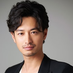 竹財輝之助