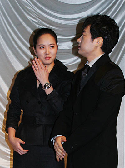 http://www.newswatch247.com/pics/default/download/f08c214fbb63b6e892e00ba67be5a773.jpg