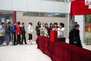 http://www.newswatch247.com/pics/default/download/f0d4f9e9435cd7a50cbc22e04d5985d7.jpg