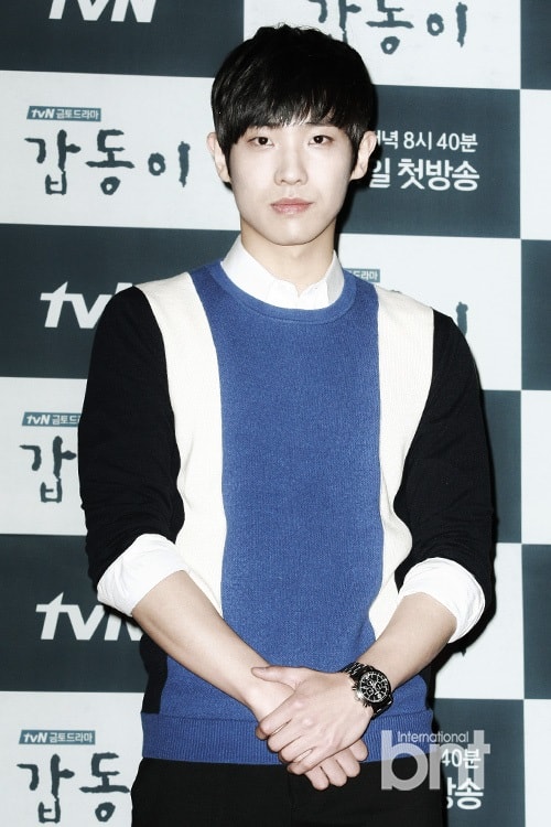 http://www.newswatch247.com/pics/default/download/f0e7c05ecd000bd7bae8babc3d939b16.jpg