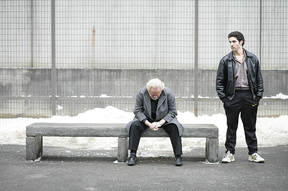 http://www.newswatch247.com/pics/default/download/f29f5d1d8cbcc2cbc878d2c5d083a0d0.jpg