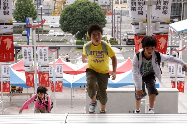 http://www.newswatch247.com/pics/default/download/f35ce6167d8c82687def2644417604fa.jpg