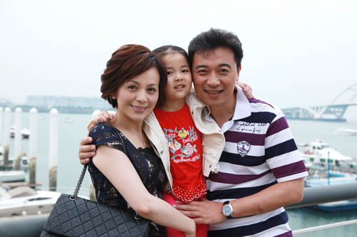 http://www.newswatch247.com/pics/default/download/f502d2bcec70f97dcd15eac4623eb319.jpg