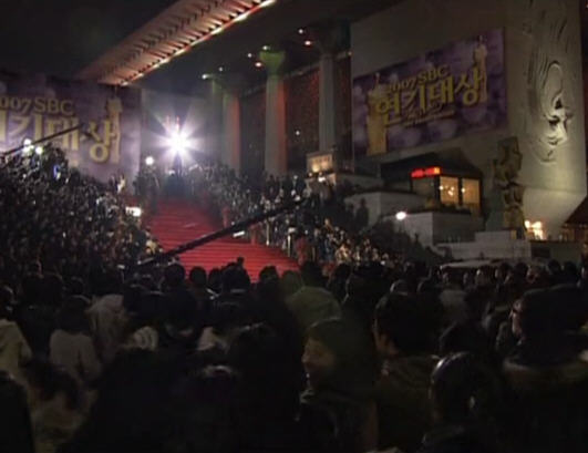 http://www.newswatch247.com/pics/default/download/f8d839395d0d61cfccdfb5d6323bcad2.jpg