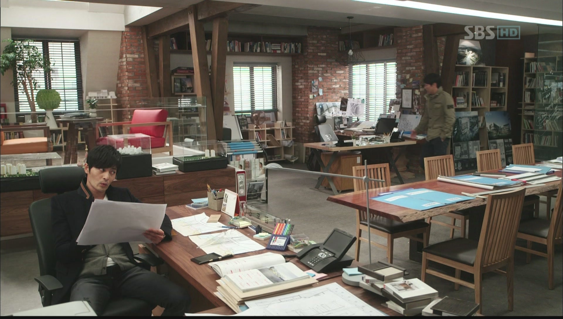 http://www.newswatch247.com/pics/default/download/f9906a2e563a216f2e0b773ed6284796.jpg