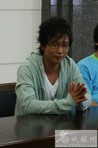 http://www.newswatch247.com/pics/default/download/f9d78c03a66a9370984f245e646bd57a.jpg